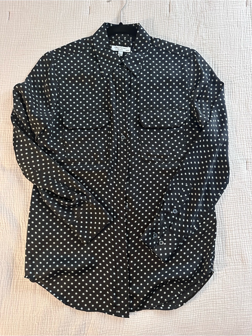 EQUIPMENT Signature shirt blouse black with white stars Size XS